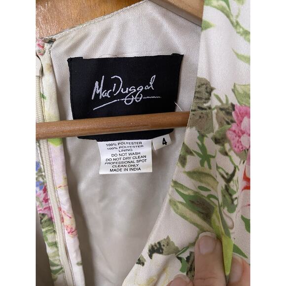 MAC DUGGAL Floral Print Maxi Dress Gown 9079 Beaded Waist Flutter Sleeve Sz 4 - Picture 4 of 10